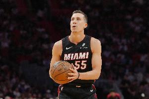 想走了？邓罗合同保障部分1880万 和他终止合同放弃的几乎一样