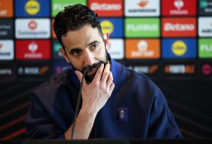 开云体育下载-曼晚：尽管首轮输球，但曼联球员对球队取得的进步持乐观态度