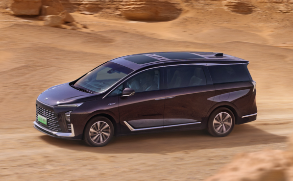 开云APP-全新别克GL8陆尊正式上市 售价33.99万元至39.99万元